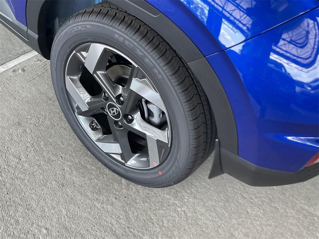 new 2025 Hyundai Venue car, priced at $23,722