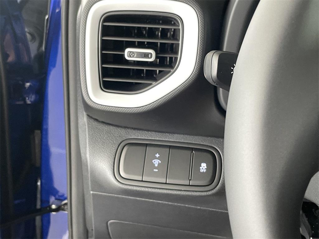 new 2025 Hyundai Venue car, priced at $23,722