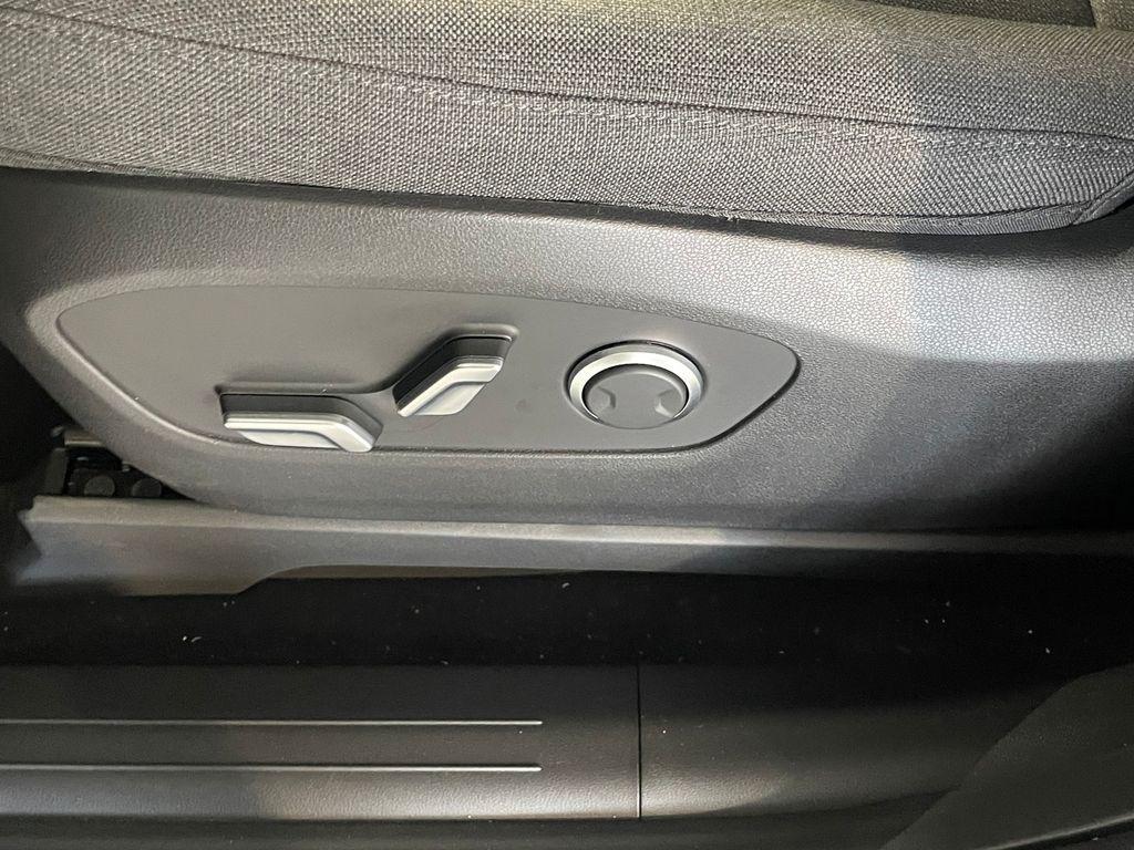 new 2026 Hyundai IONIQ 9 car, priced at $60,064