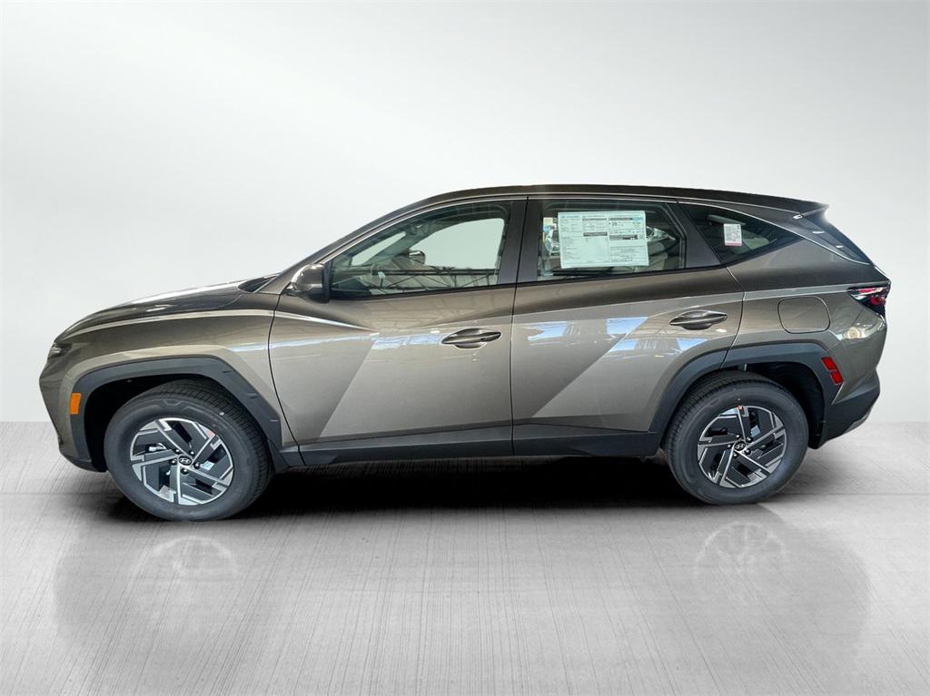 new 2026 Hyundai TUCSON Hybrid car, priced at $31,050