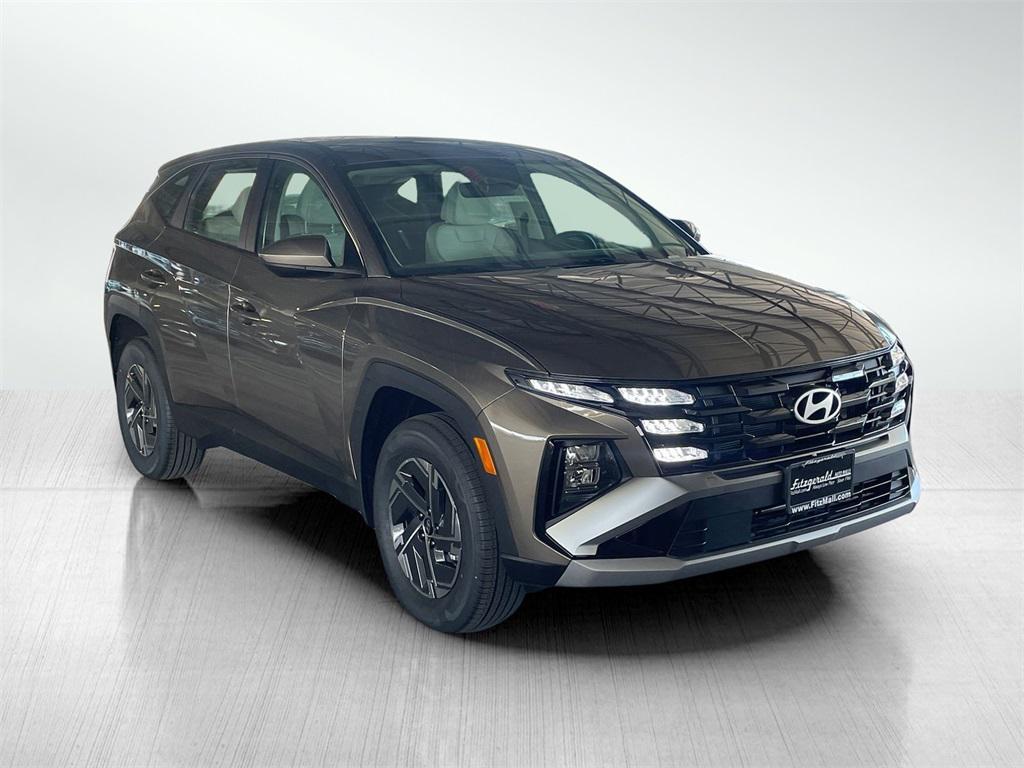 new 2026 Hyundai TUCSON Hybrid car, priced at $31,050