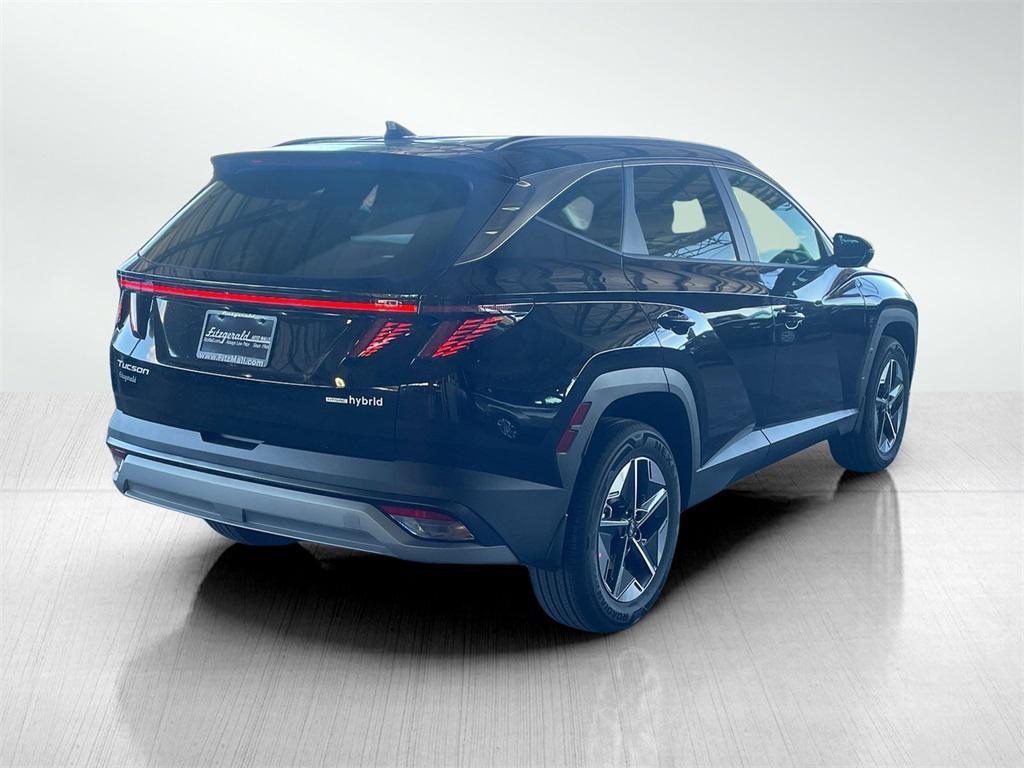 new 2026 Hyundai TUCSON Hybrid car, priced at $33,772
