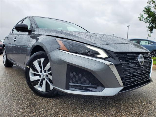 new 2025 Nissan Altima car, priced at $26,725