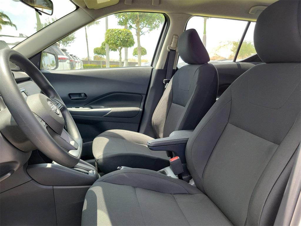 new 2025 Nissan Kicks car, priced at $23,114