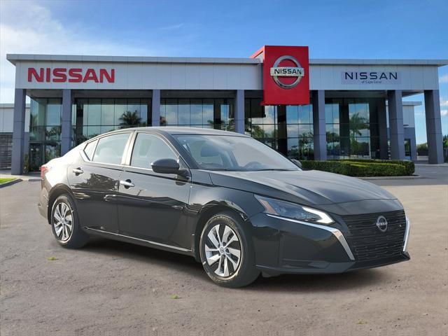 new 2025 Nissan Altima car, priced at $24,013