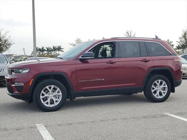 used 2022 Jeep Grand Cherokee car, priced at $27,971