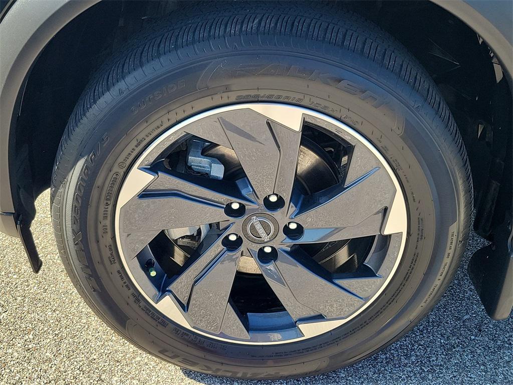 used 2024 Nissan Rogue car, priced at $22,998
