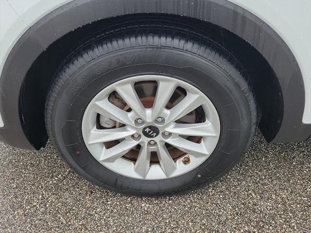 used 2019 Kia Sorento car, priced at $12,888