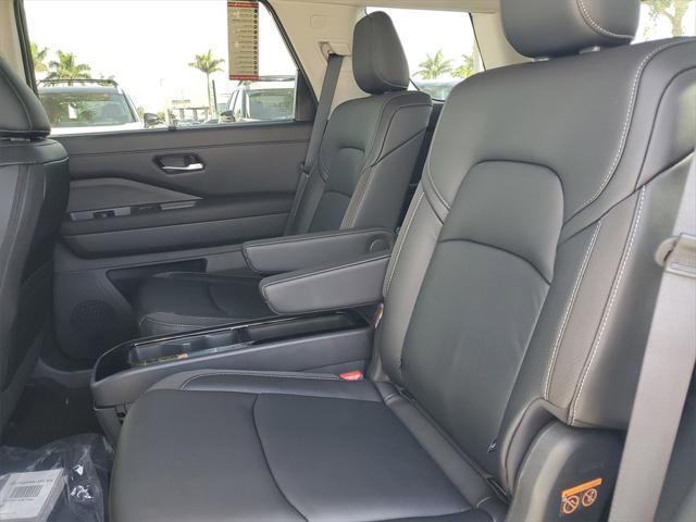 new 2025 Nissan Pathfinder car, priced at $43,736