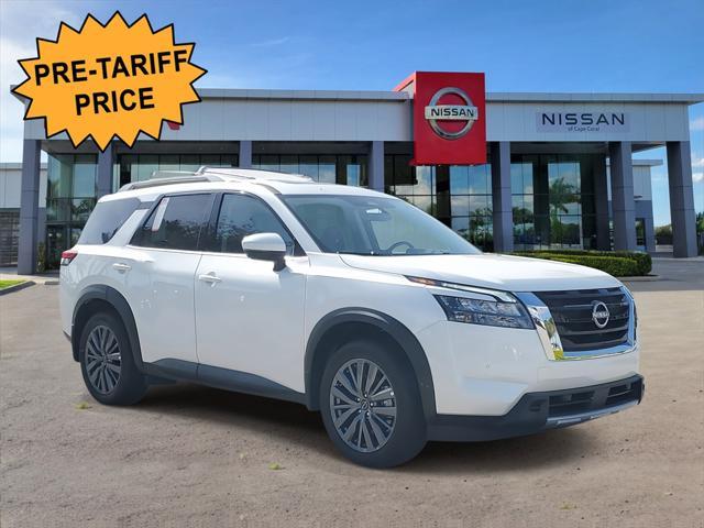 new 2025 Nissan Pathfinder car, priced at $43,736