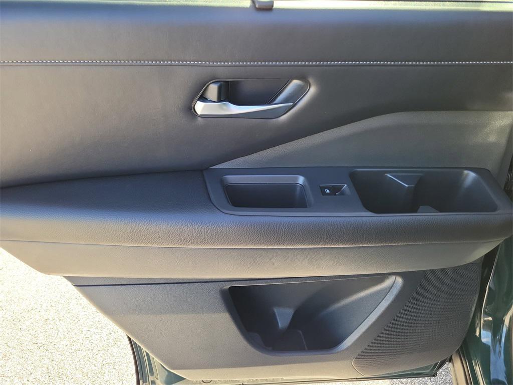 used 2023 Nissan Pathfinder car, priced at $31,998