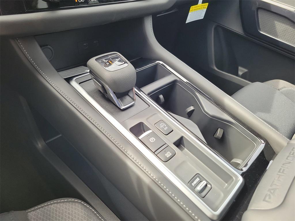 new 2025 Nissan Pathfinder car, priced at $35,784