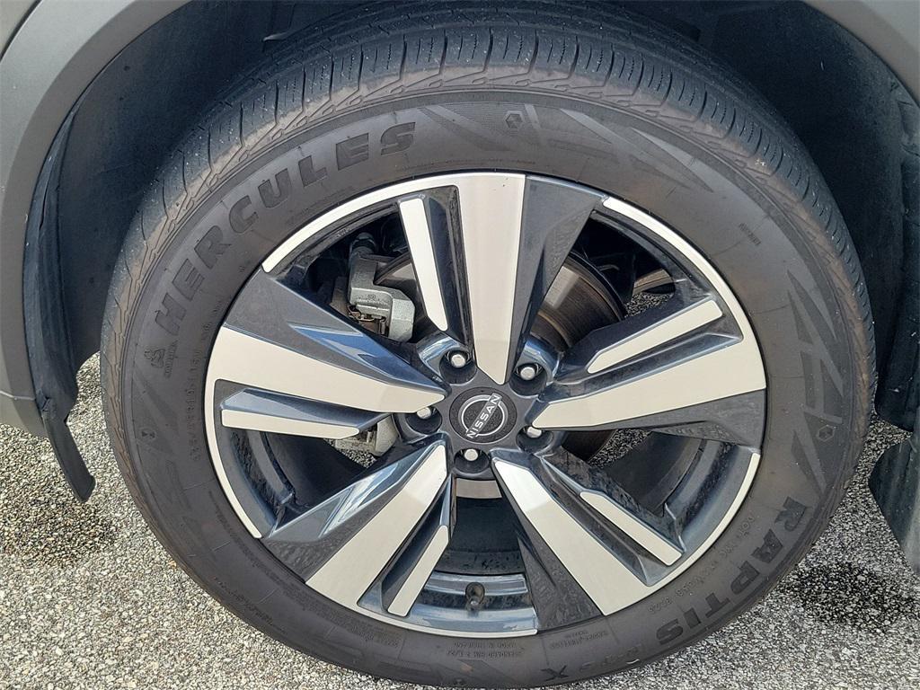 used 2023 Nissan Rogue car, priced at $24,608