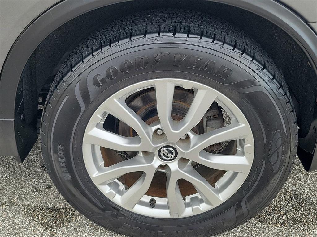 used 2019 Nissan Rogue car, priced at $13,881