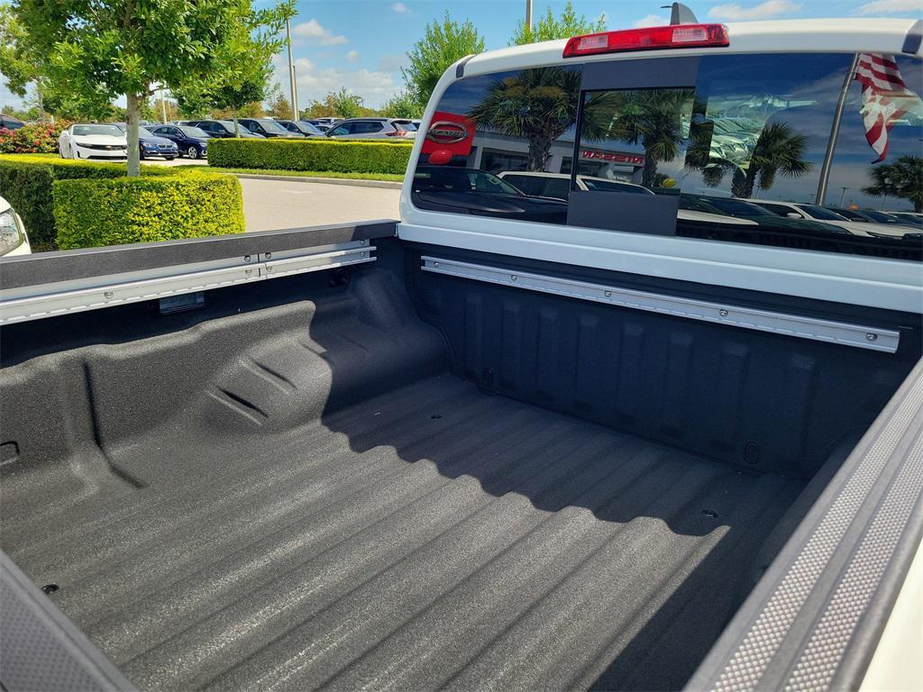 new 2025 Nissan Frontier car, priced at $35,078