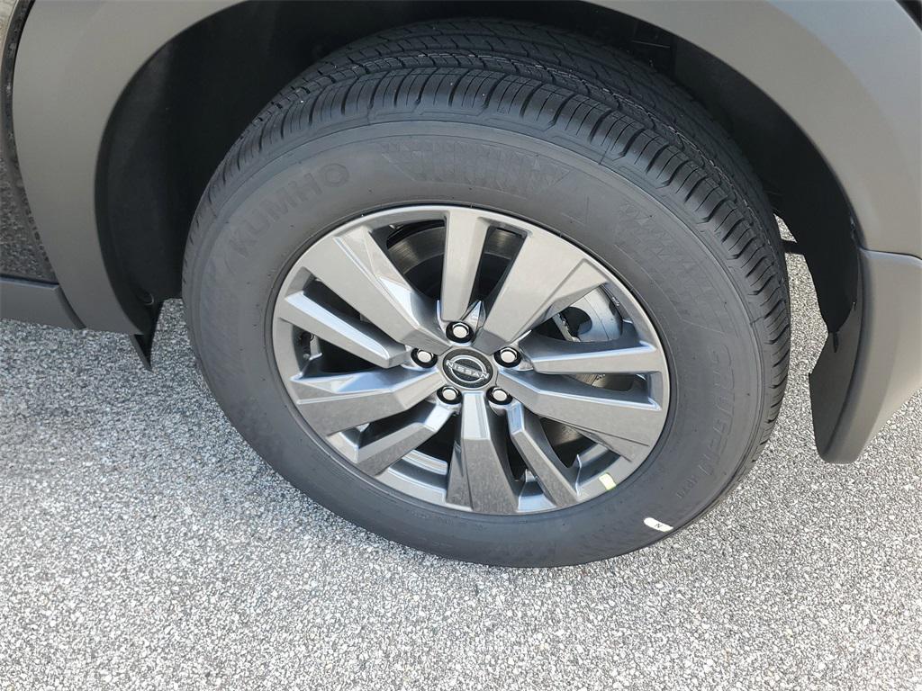 new 2025 Nissan Pathfinder car, priced at $33,196