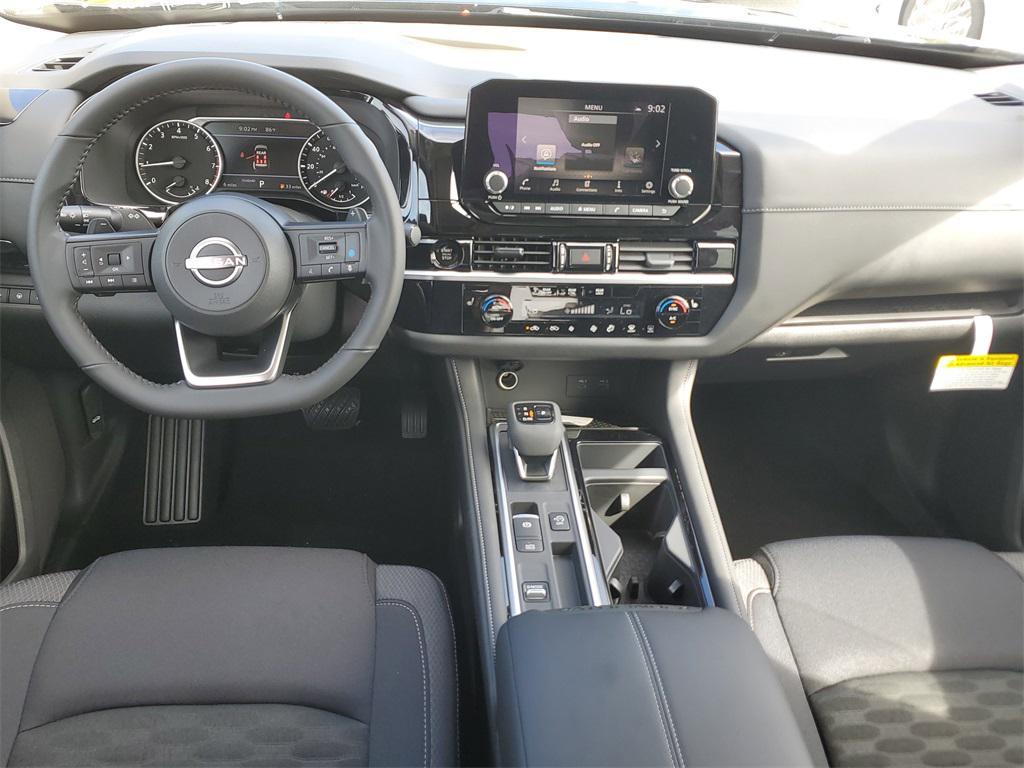 new 2025 Nissan Pathfinder car, priced at $33,196