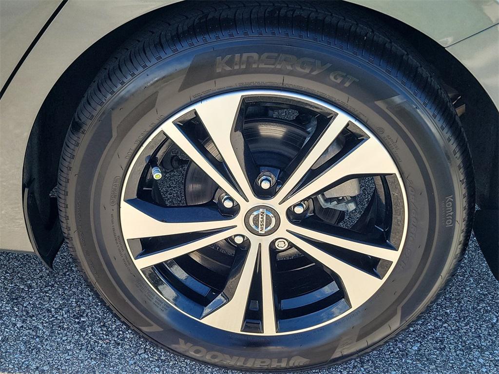 used 2021 Nissan Sentra car, priced at $15,888