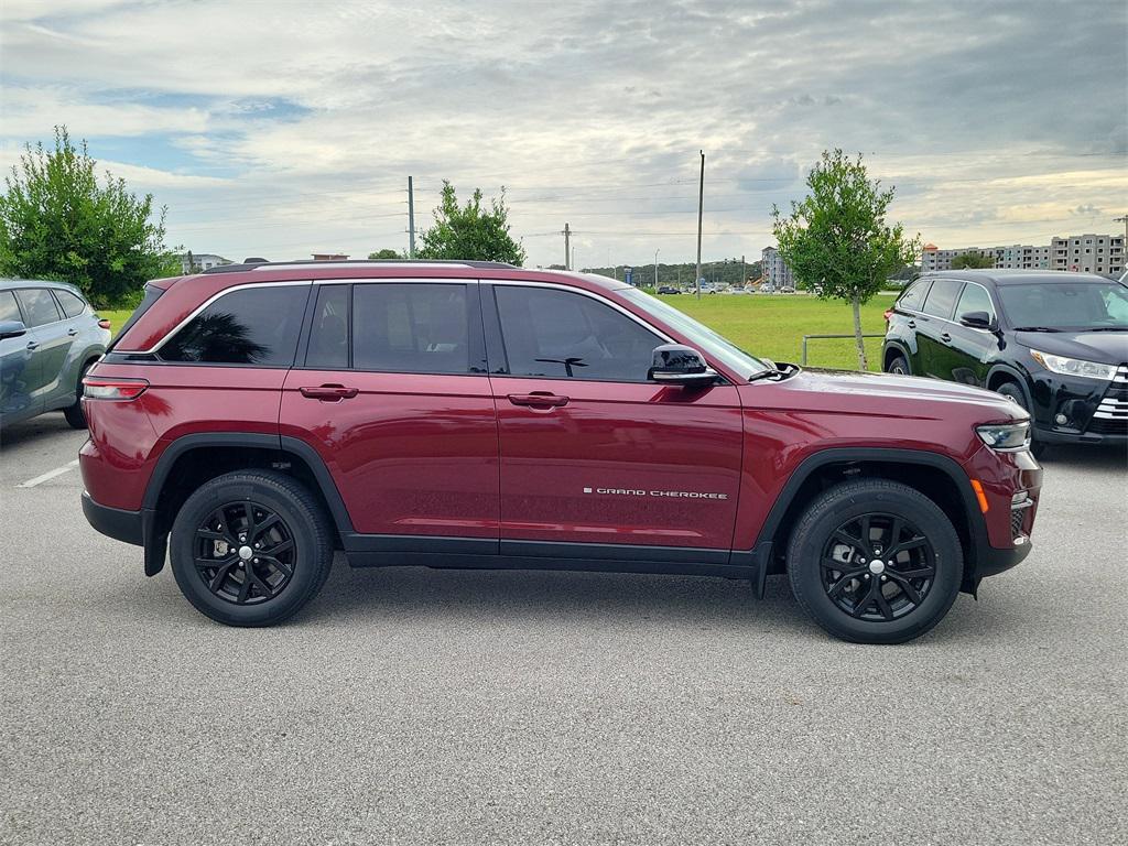 used 2022 Jeep Grand Cherokee car, priced at $27,602