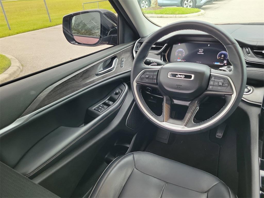 used 2022 Jeep Grand Cherokee car, priced at $27,602