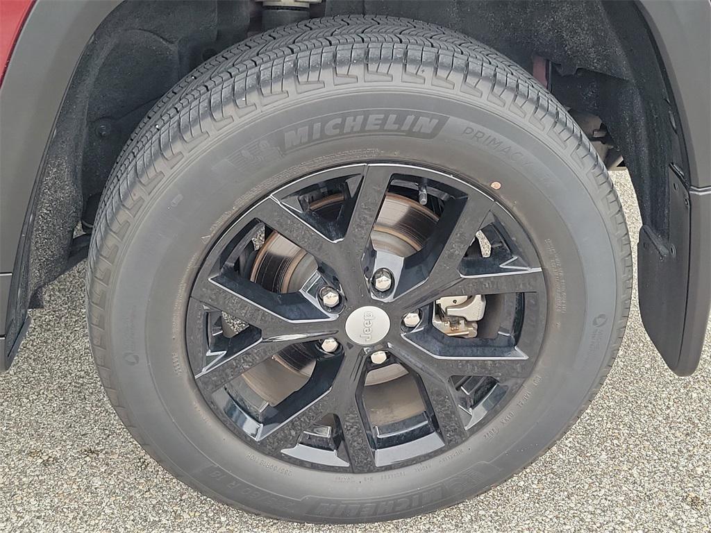 used 2022 Jeep Grand Cherokee car, priced at $27,602