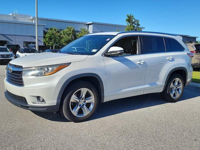 used 2015 Toyota Highlander car, priced at $15,888