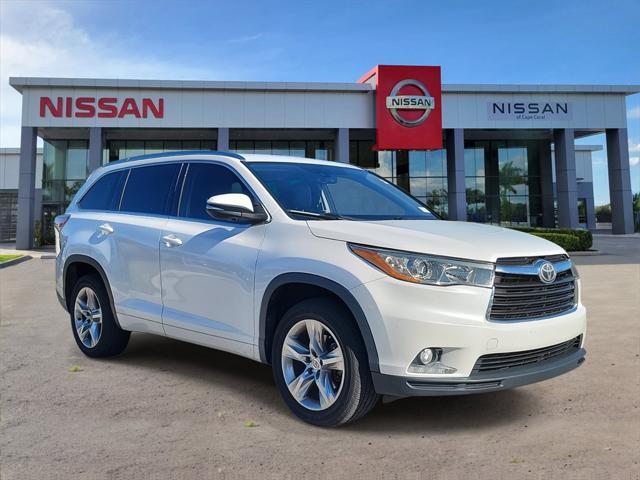 used 2015 Toyota Highlander car, priced at $15,888