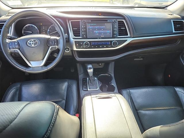 used 2015 Toyota Highlander car, priced at $15,888