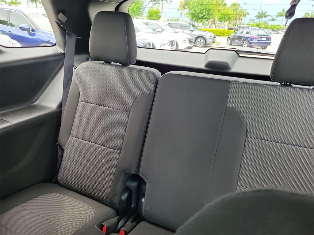 used 2023 Chevrolet Traverse car, priced at $25,855