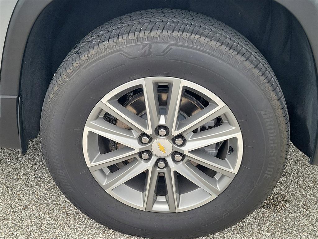 used 2023 Chevrolet Traverse car, priced at $25,855