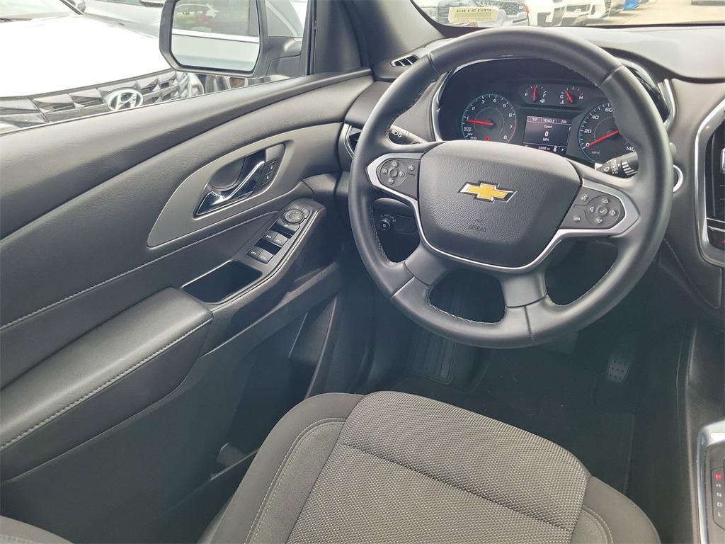 used 2023 Chevrolet Traverse car, priced at $25,855
