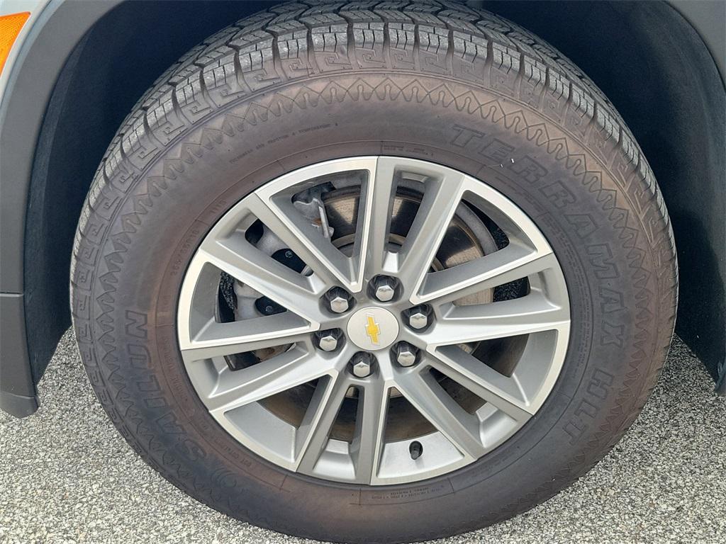 used 2023 Chevrolet Traverse car, priced at $25,855