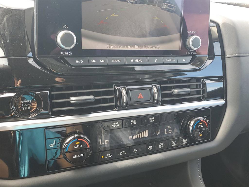 new 2025 Nissan Pathfinder car, priced at $33,486