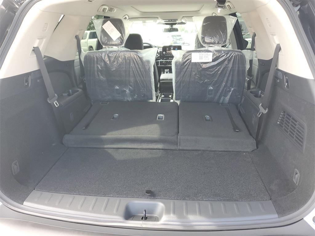 new 2025 Nissan Pathfinder car, priced at $33,486