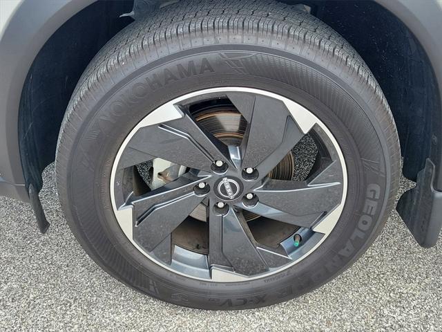 used 2024 Nissan Rogue car, priced at $24,998