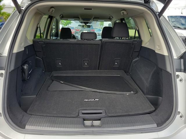 used 2024 Nissan Rogue car, priced at $24,998