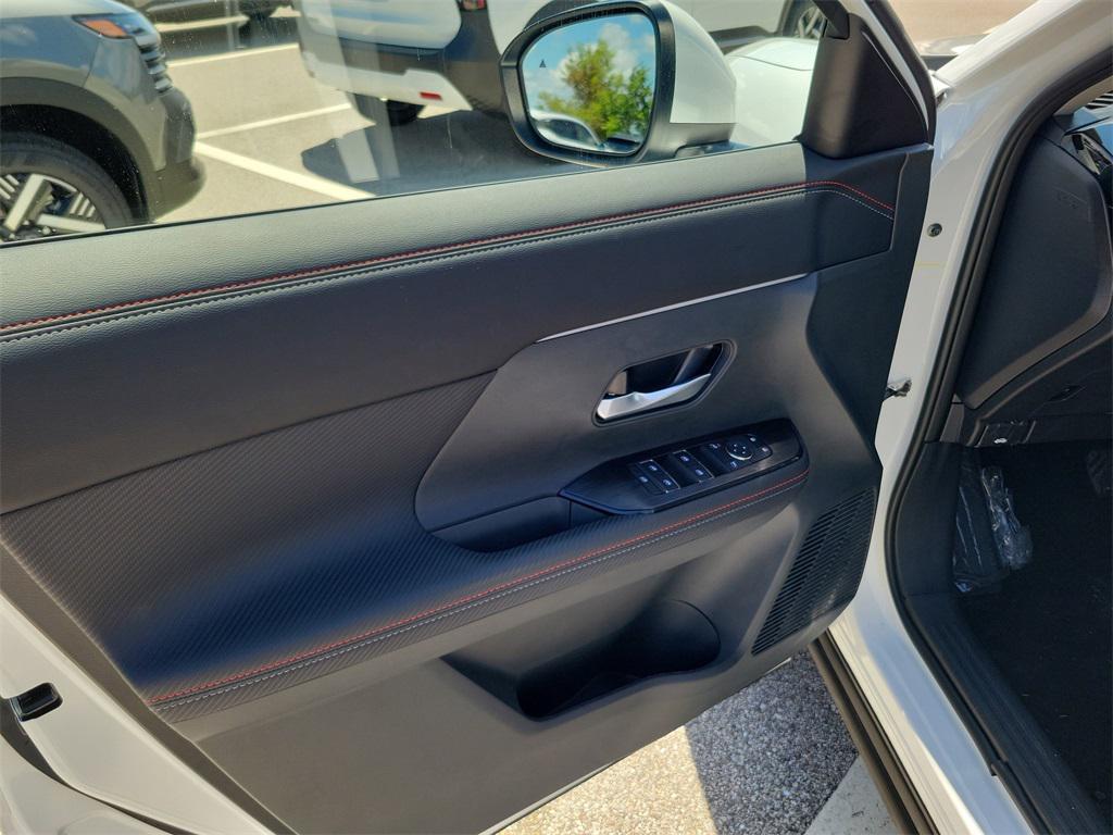 new 2025 Nissan Kicks car, priced at $27,659
