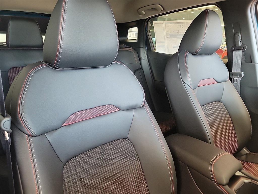 new 2025 Nissan Kicks car, priced at $27,257