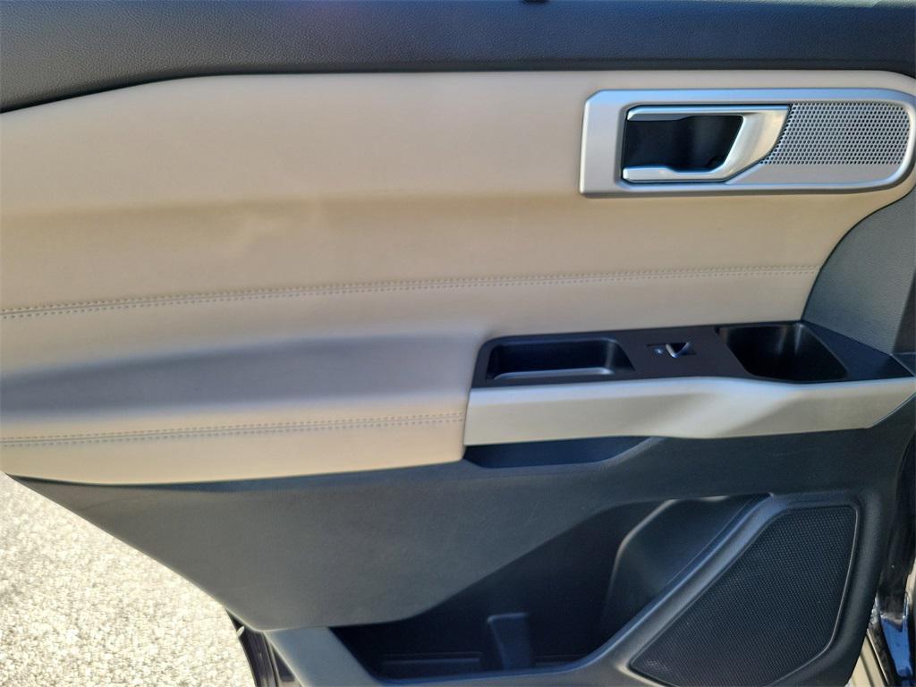 used 2022 Ford Explorer car, priced at $27,380
