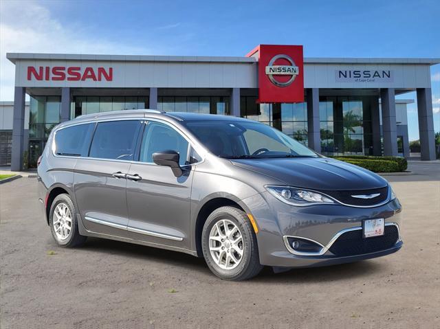 used 2020 Chrysler Pacifica car, priced at $17,998