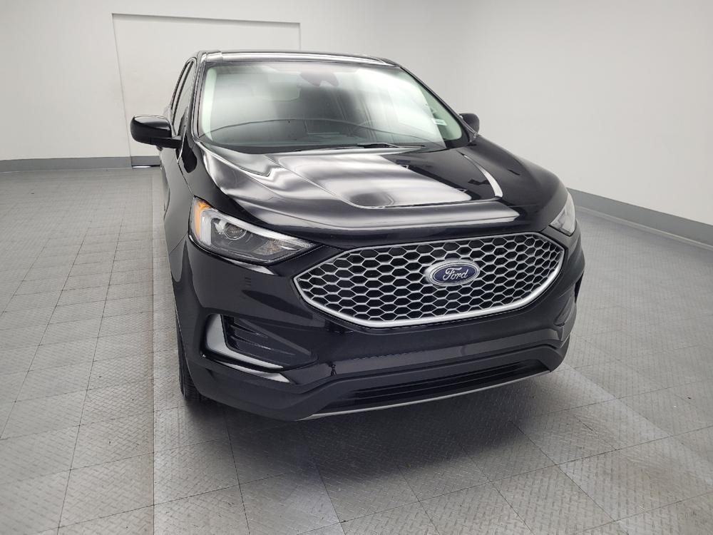 used 2024 Ford Edge car, priced at $25,095