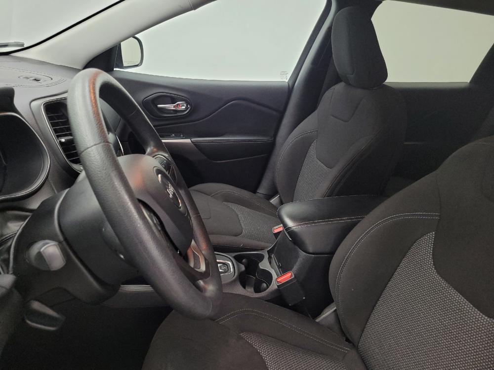 used 2019 Jeep Cherokee car, priced at $16,795