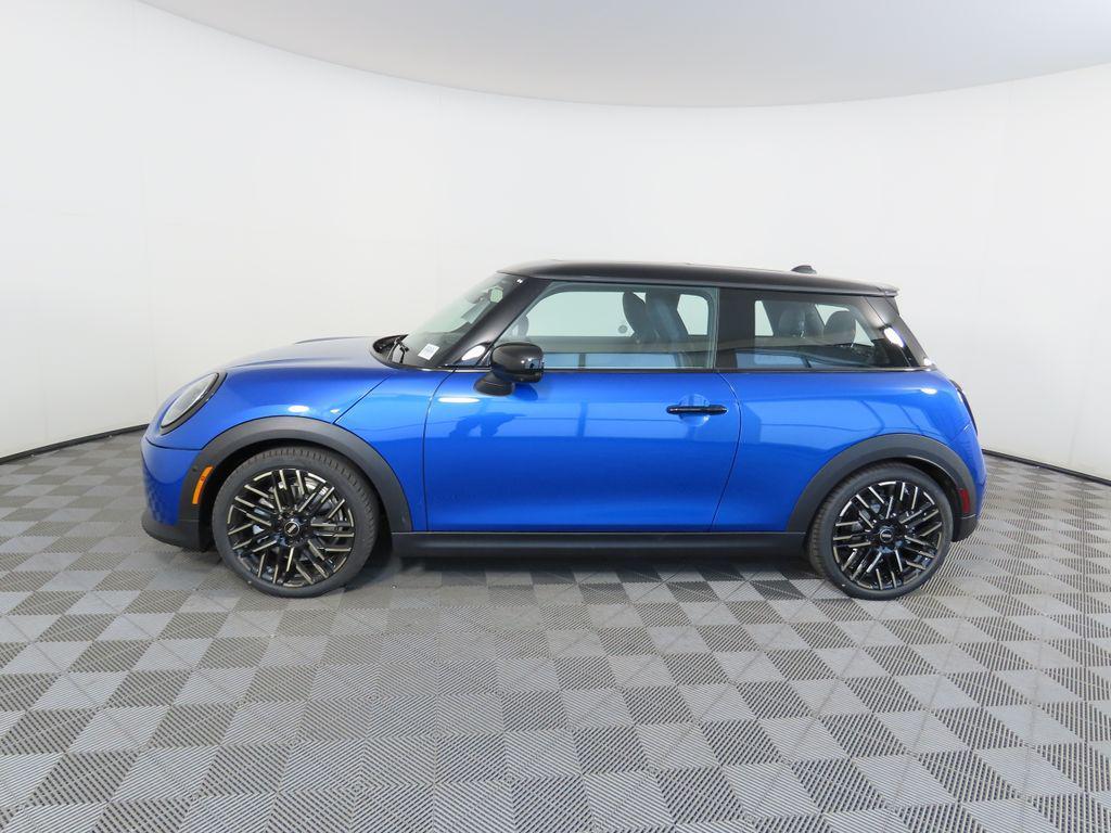 new 2025 MINI Hardtop car
