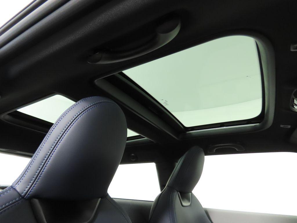 new 2025 MINI Hardtop car