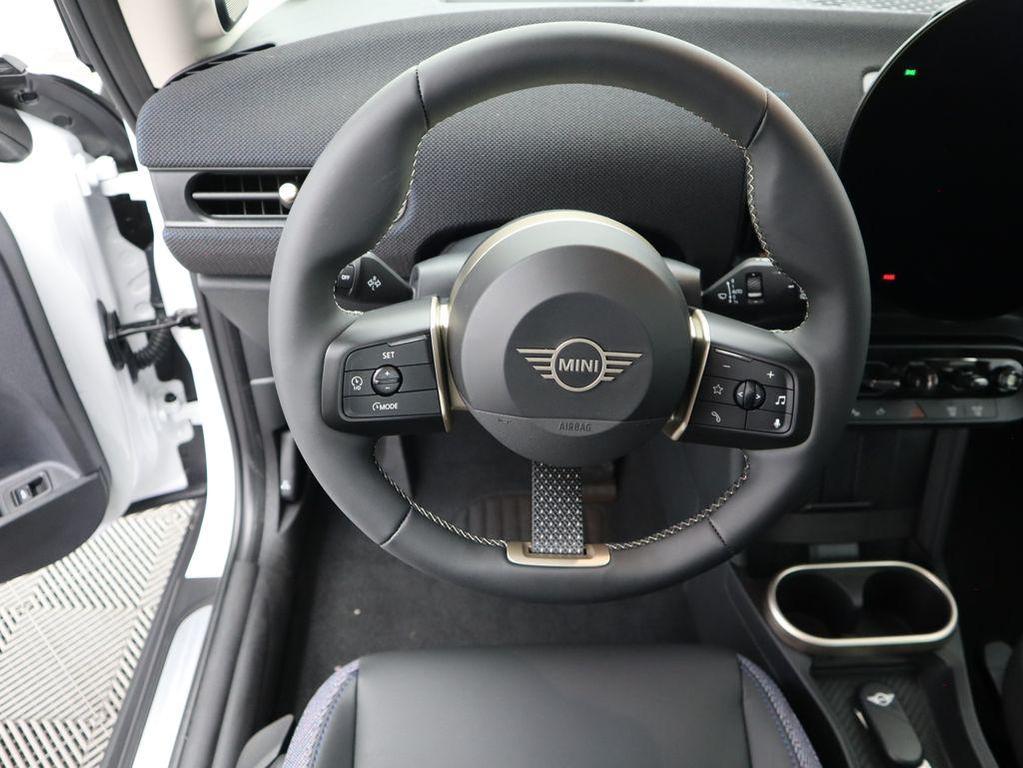 used 2025 MINI Hardtop car, priced at $29,922