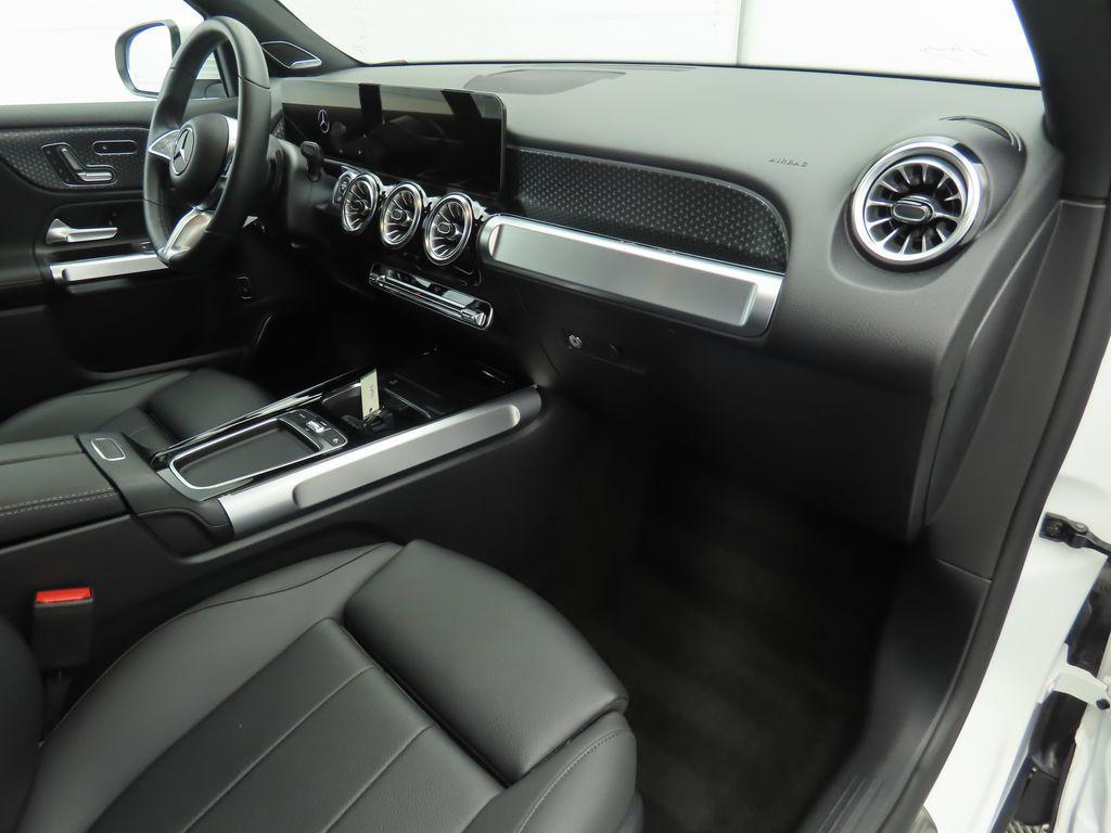 used 2024 Mercedes-Benz GLB 250 car, priced at $36,232