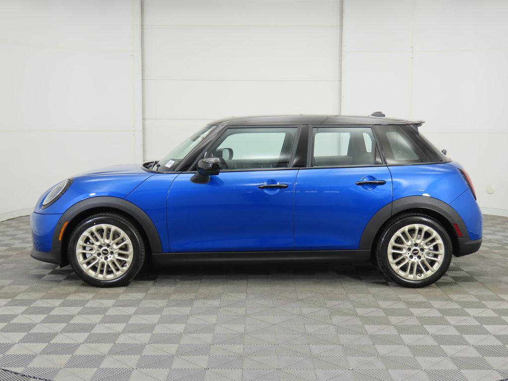new 2025 MINI Hardtop car, priced at $37,315