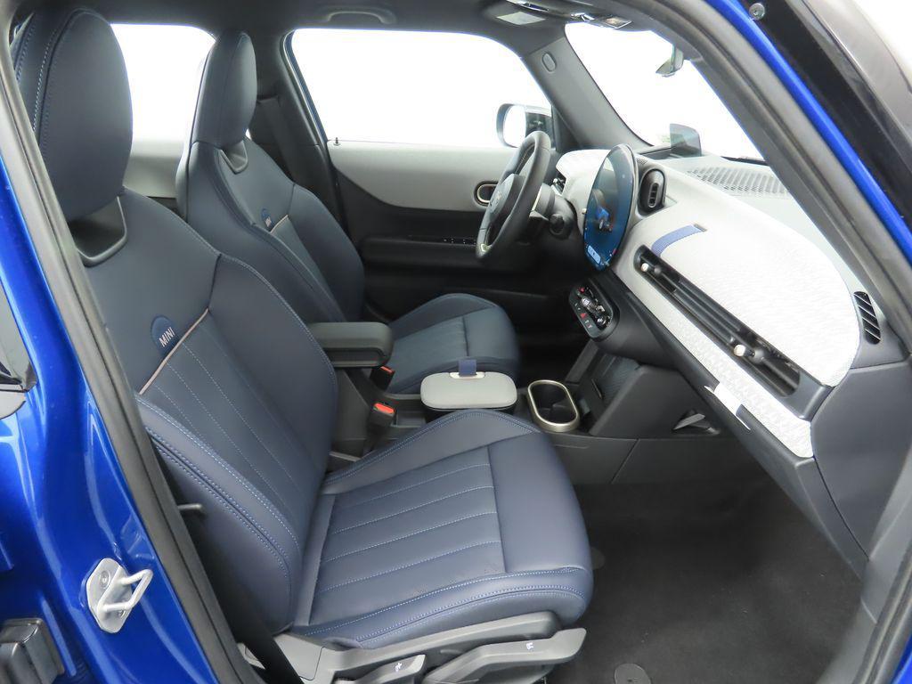 new 2025 MINI Hardtop car, priced at $37,315