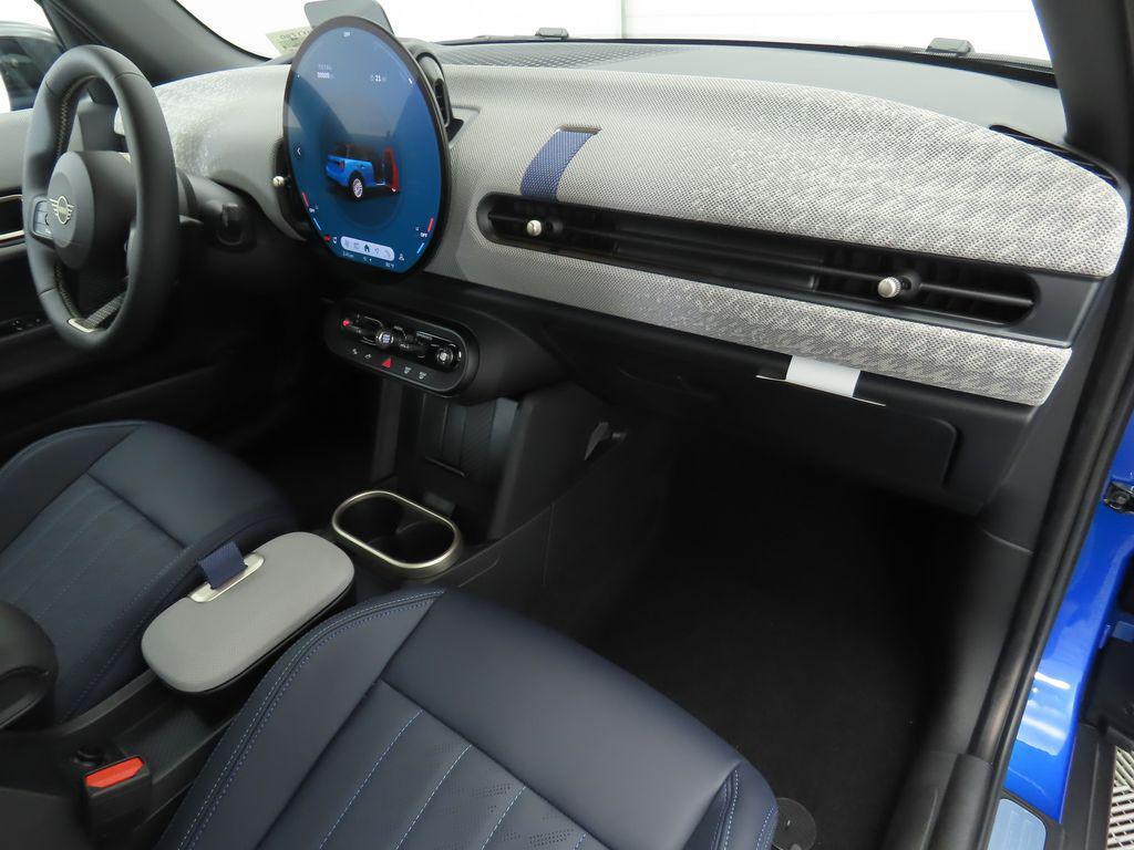 new 2025 MINI Hardtop car, priced at $37,315