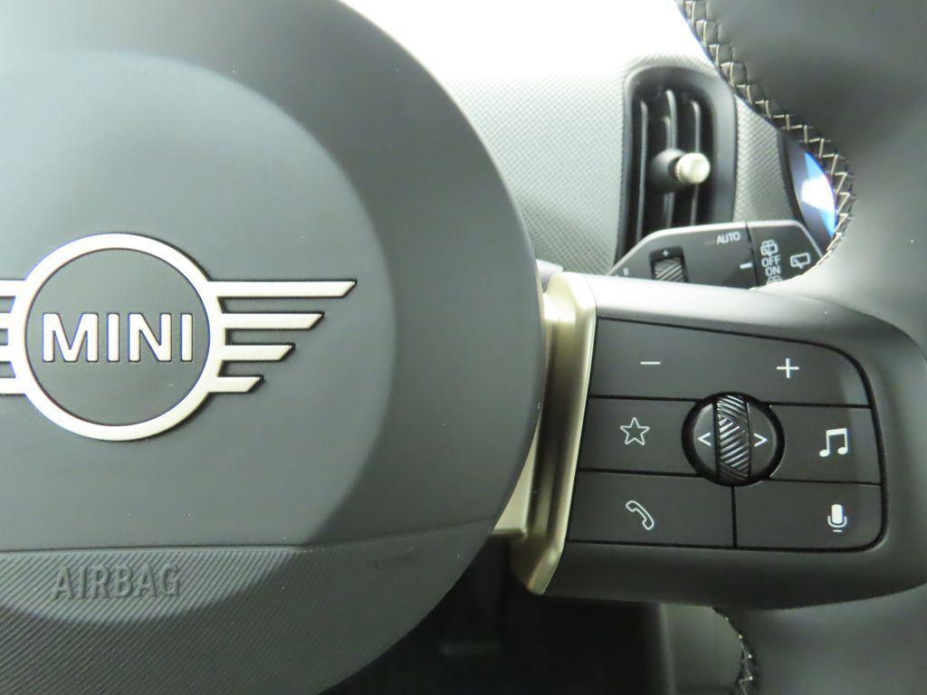 new 2025 MINI Hardtop car, priced at $38,410